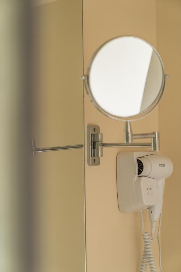 Dema Luxury Suites - Perikleous E8 アテネ エクステリア 写真
