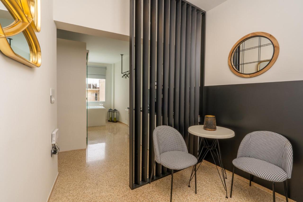 Dema Luxury Suites - Perikleous E8 アテネ エクステリア 写真
