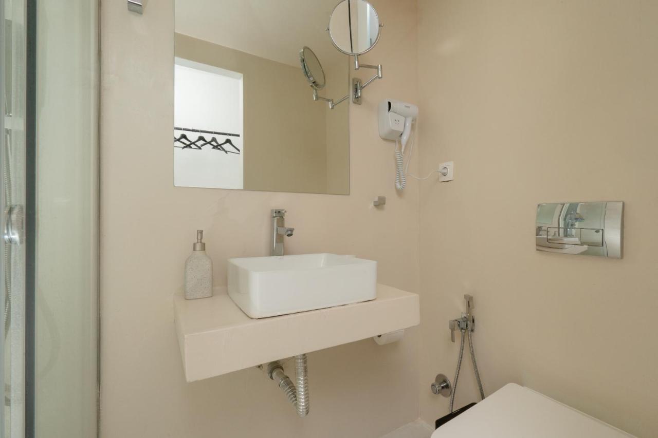Dema Luxury Suites - Perikleous E8 アテネ エクステリア 写真